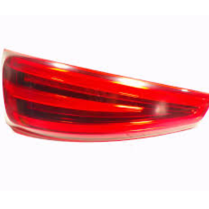 LANTERNA TRAS. ESQUERDA SEMI-NOVA AUDI Q3 12/14 8U0945093A