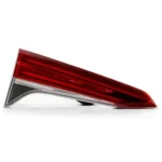 Lanterna Traseira Hilux 2016 em diante SW4 Mala (com LED) Lado Esquerdo