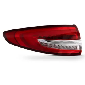 Lanterna Traseira Fusion 2017 em diante Canto (com LED) Lado Direito