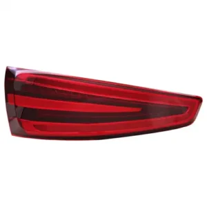 Lanterna Traseira Q3 2011 em diante LED Lado Esquerdo